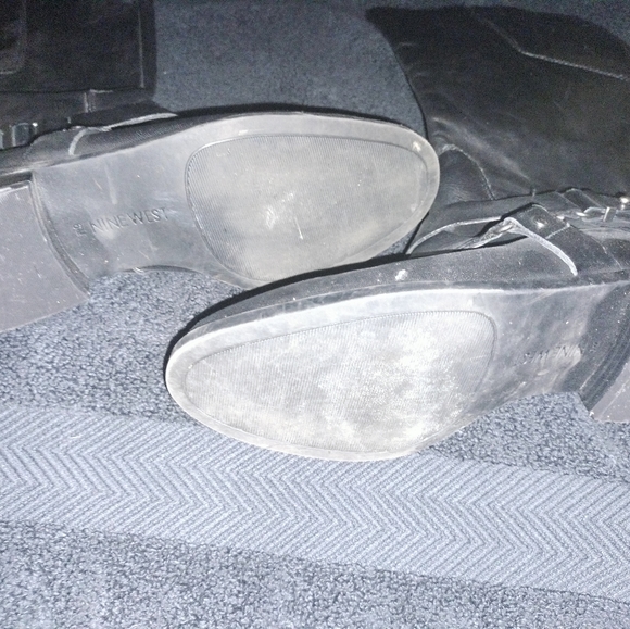 Boots - Picture 3 of 3